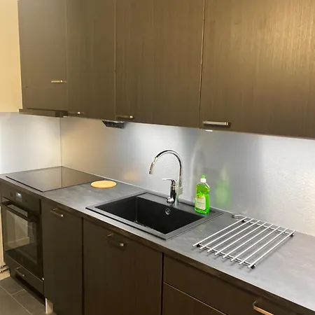 Huttunen 2 - Ihqu Kaksio Mahtavalla Sijainnilla! Apartamento