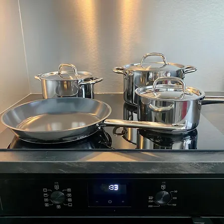 Huttunen 2 - Ihqu Kaksio Mahtavalla Sijainnilla!