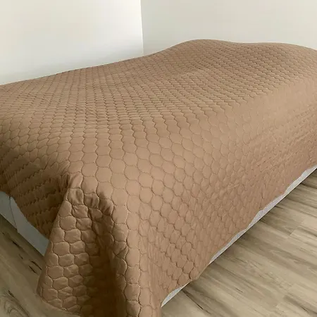 Huttunen 2 - Ihqu Kaksio Mahtavalla Sijainnilla! * Iisalmi